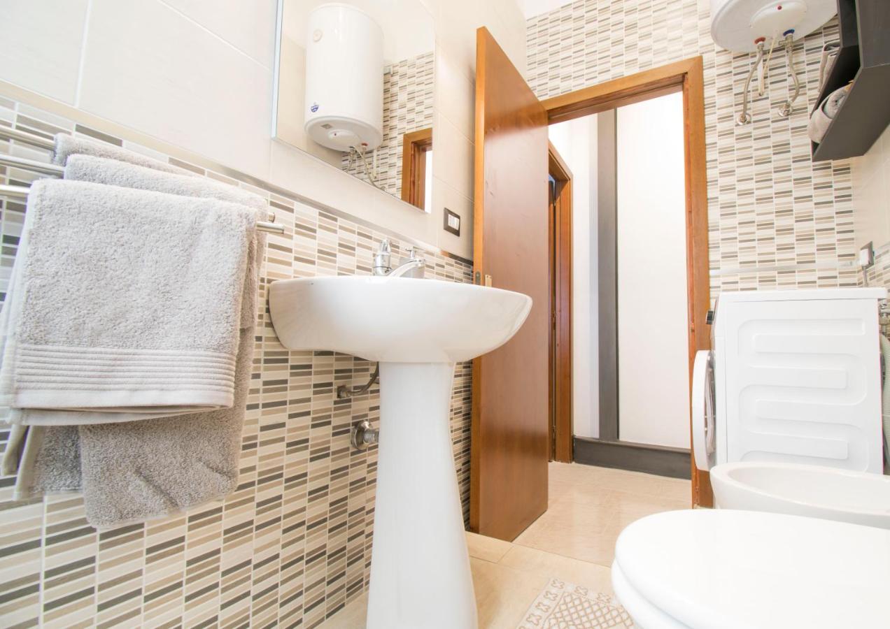 Apartamento Casa Marina Cagliari Exterior foto